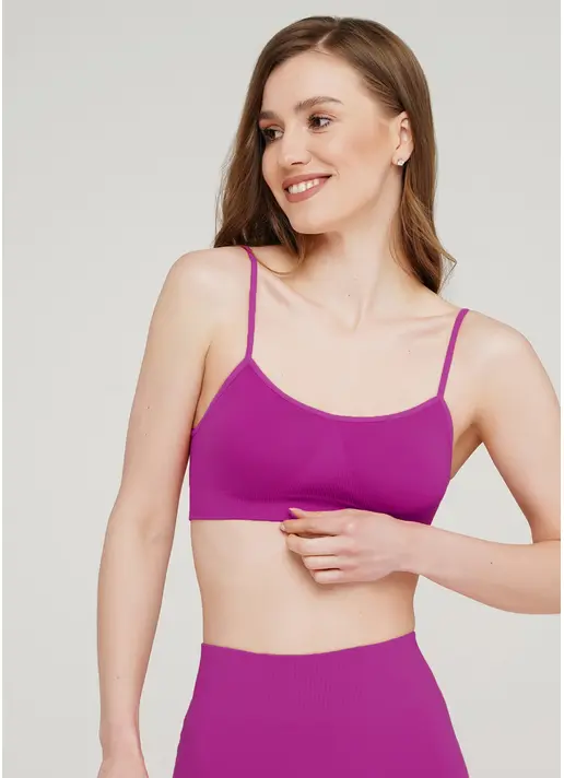 Безшовний топ на бретелях CAMI TOP dahlia (фіолетовий) Безшовний топ на бретелях CAMI TOP dahlia (фіолетовий)