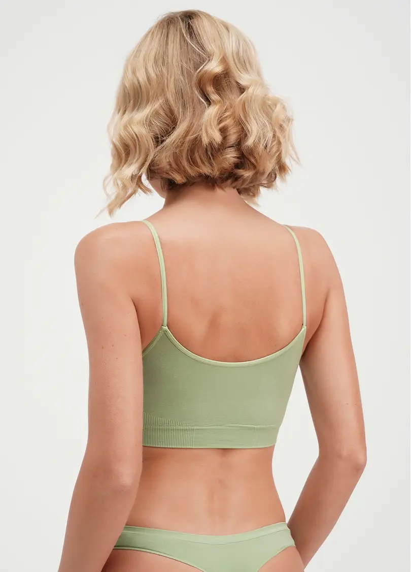Безшовний топ на бретелях CAMI TOP kohlrabi (зелений)