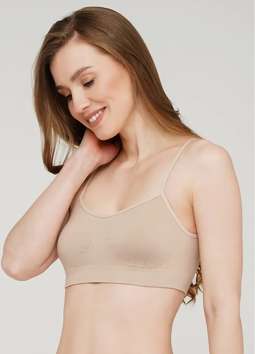 Безшовний топ на бретелях CAMI TOP (бежевий)