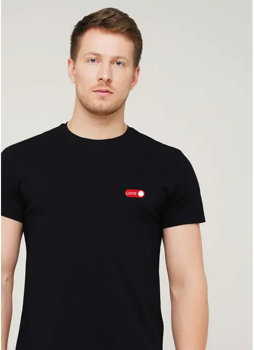 Чоловіча футболка з написом "Love" Adam print 49/409/010 black/love (чорний) Чоловіча футболка з написом "Love" Adam print 49/409/010 black/love (чорний)