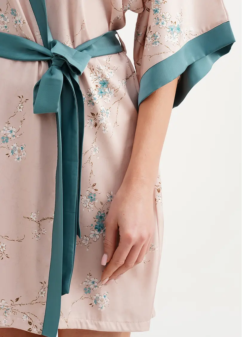 Шовковий халат у квіти сакури SAKURA 7224/050 beige (бежевий)