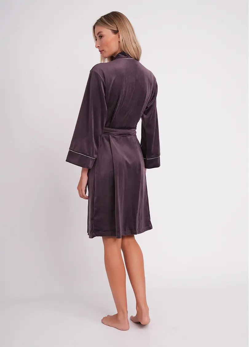 Велюровий халат з поясом SOFT WINTER 7320/080 dark lavender (фіолетовий)