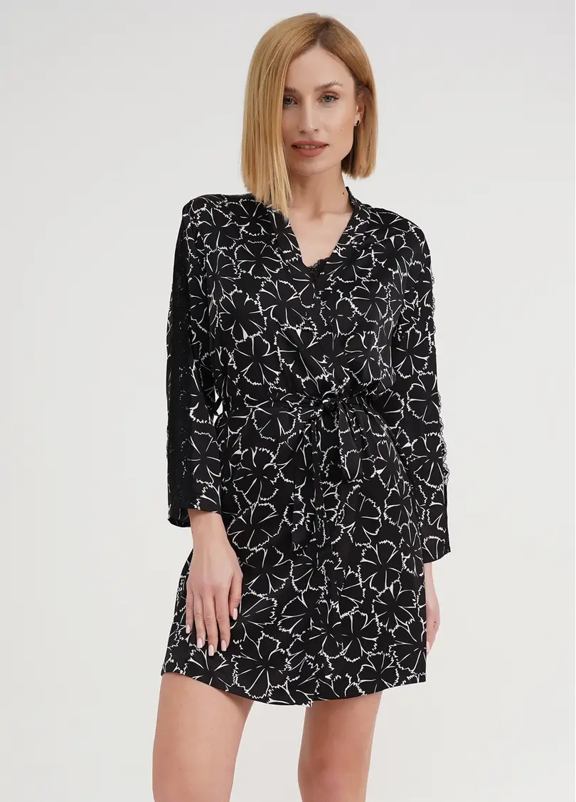 Шовковий халат у квіти з мереживом TIZIANA 7327/051 black/white clove (чорний)