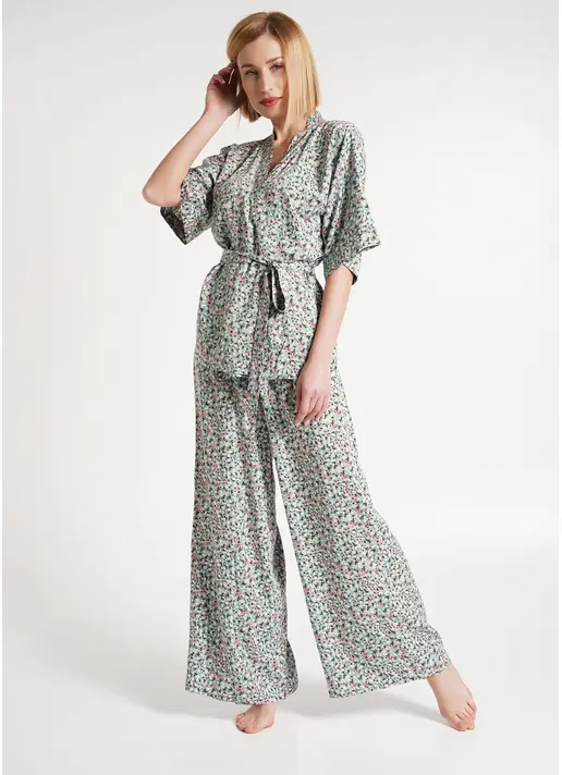 Комплект з жакетом та широкими штанами у квіти WILDFLOWERS 5601/040 mint (зелений) Комплект з жакетом та широкими штанами у квіти WILDFLOWERS 5601/040 mint (зелений)