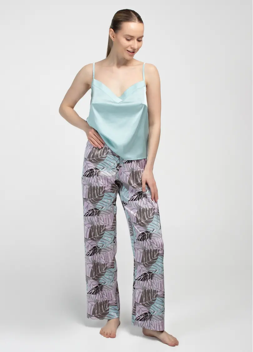 Довга піжама з шовку LEAFSONG 5010/050 gum leaf/mokko print (зелений/коричневий)