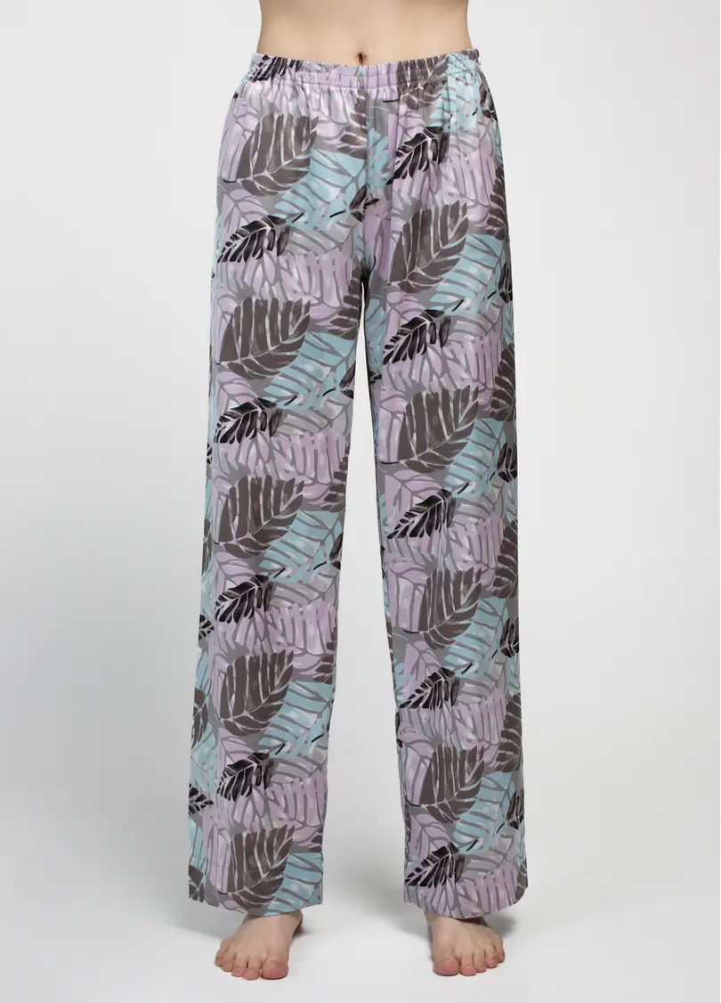 Довга піжама з шовку LEAFSONG 5010/050 gum leaf/mokko print (зелений/коричневий)
