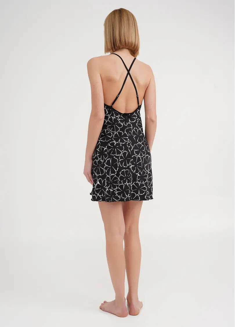 Шовкова нічна сорочка з мереживом в квіти TIZIANA 8015/051 black/white clove (чорний)