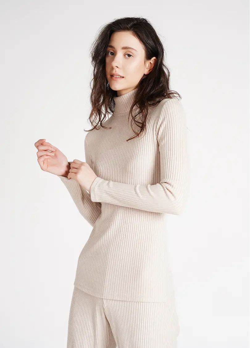 В'язана водолазка в рубчик WARMLY TOUCH 4904/150 milk (молочний)