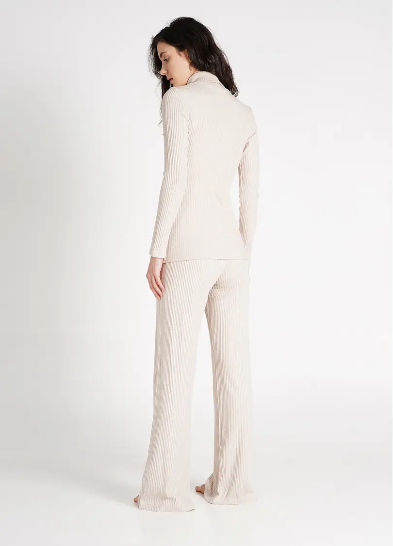 В'язана водолазка в рубчик WARMLY TOUCH 4904/150 milk (молочний)