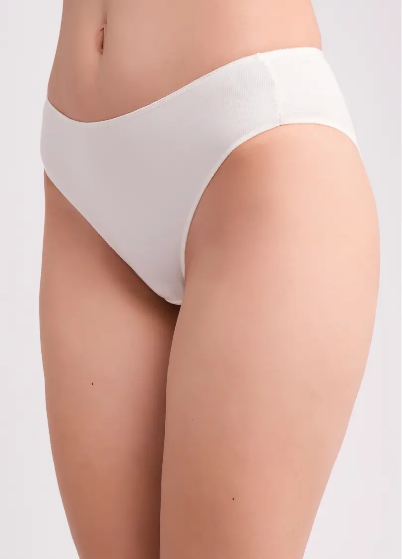 Труси бразиліана бавовняні Basic chic 2237/60 milk (білий)