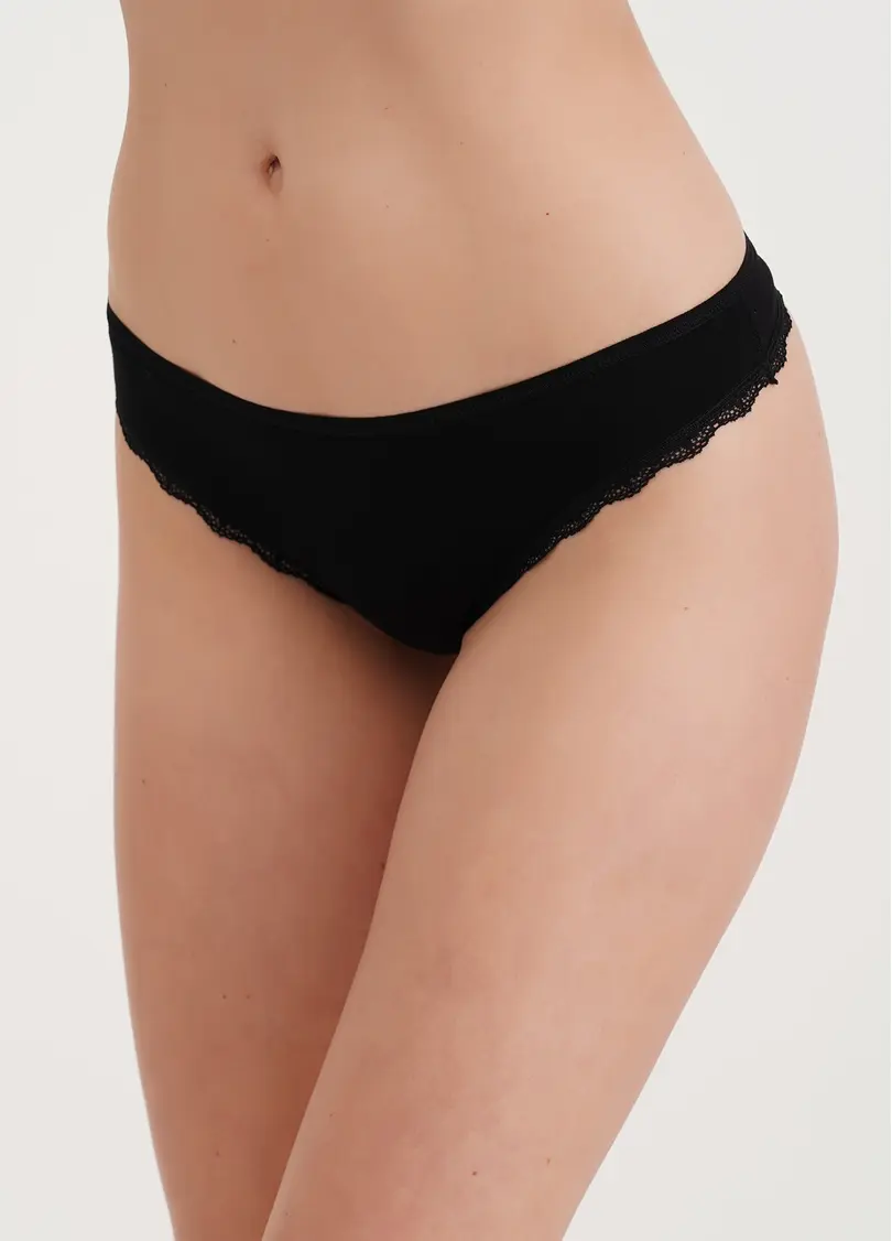 Трусики стрінги з бавовни та мережива Leila lace 2102/60 black (чорний)