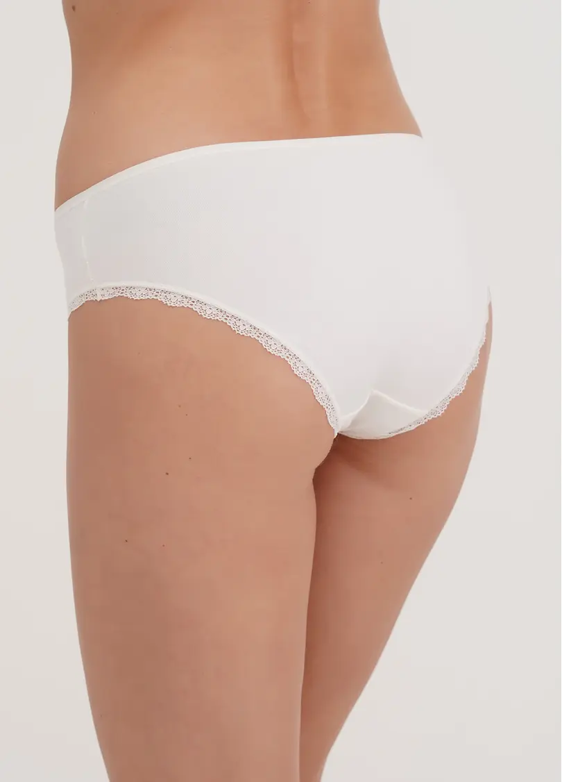 Труси сліпи з бавовни та мережива Leila lace 2301/60 whisper white (білий)