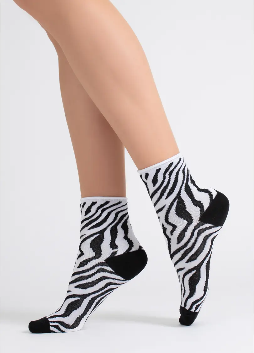 Шкарпетки з принтом зебра WS2 FASHION 2504 black/white (чорний/білий)