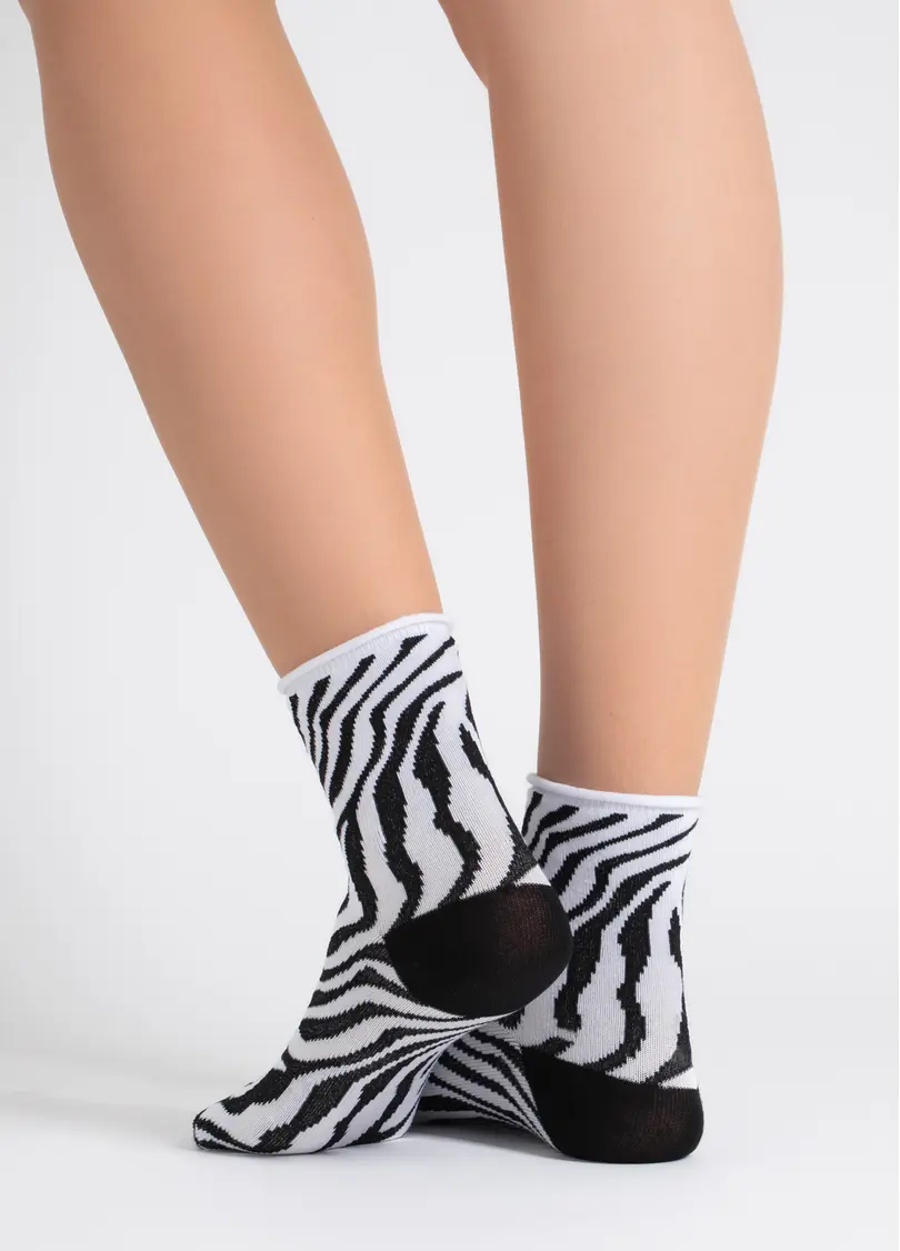 Шкарпетки з принтом зебра WS2 FASHION 2504 black/white (чорний/білий)