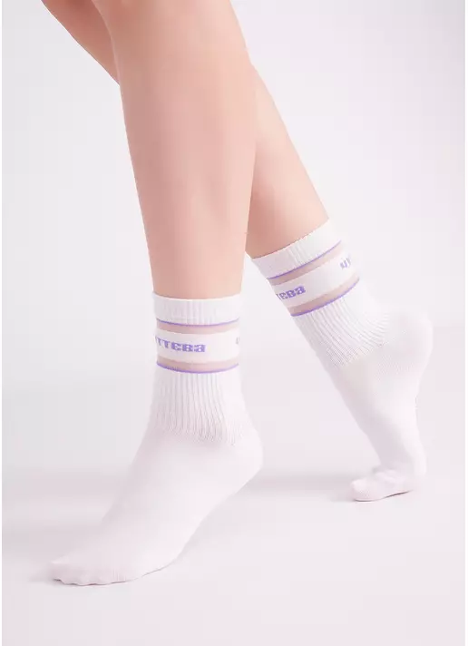 Шкарпетки з написом "Чуттєва" WS3 CRISTAL STRONG 005 white/lilac (білий/фіолетовий)