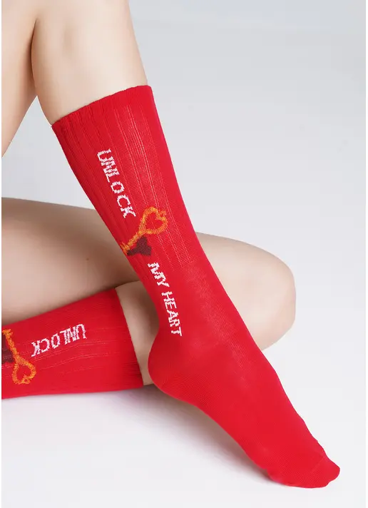 Високі шкарпетки з написом WS4 STRONG VALENTINE 004 red (червоний) Високі шкарпетки з написом WS4 STRONG VALENTINE 004 red (червоний)