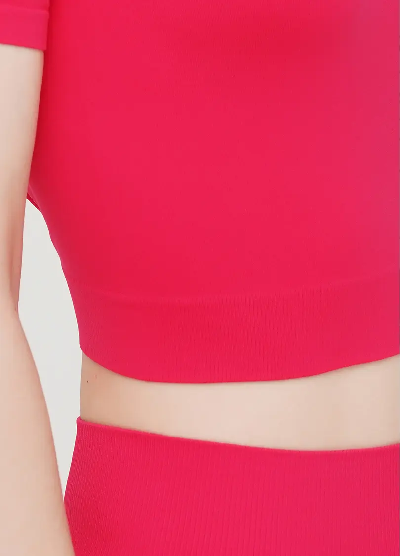 Укорочена безшовна футболка CROP T-SHIRT (яскраво-рожевий)