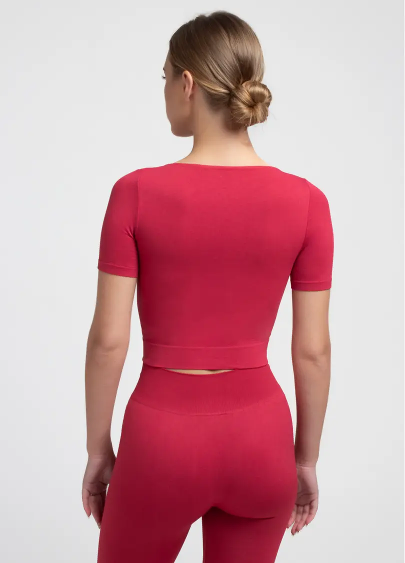 Укорочена безшовна футболка CROP T-SHIRT winterberry (червоний)