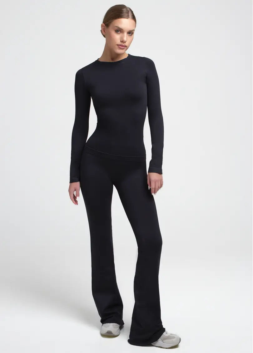 Безшовний лонгслів LONGSLEEVE 01 black (чорний)
